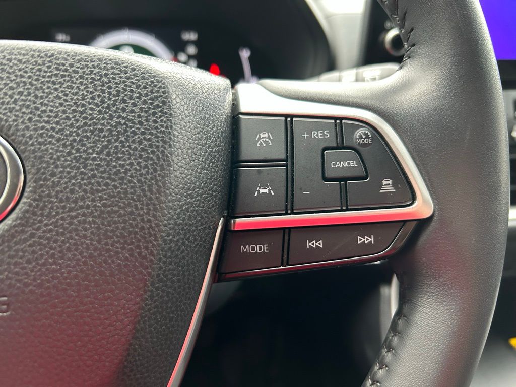 Thumbnail: 2024 Toyota Grand Highlander - 19