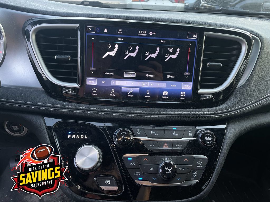 Used 2021 Chrysler Pacifica Van