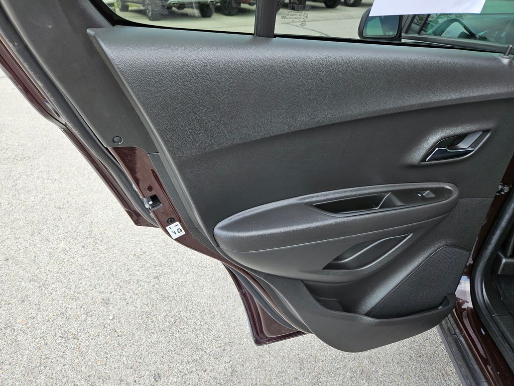 Used 2020 Chevrolet Trax SUV