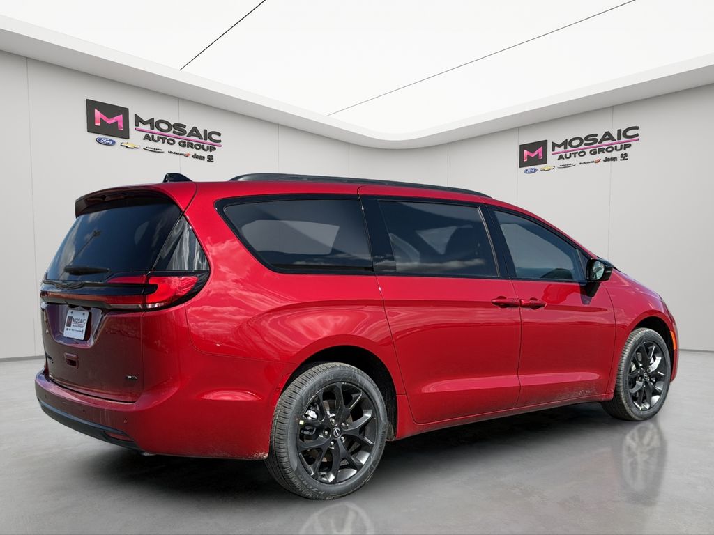 2026 Chrysler Pacifica