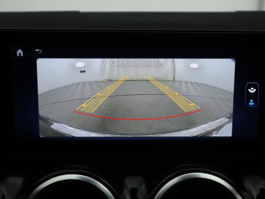 Thumbnail: 2025 Mercedes-Benz GLA - 15