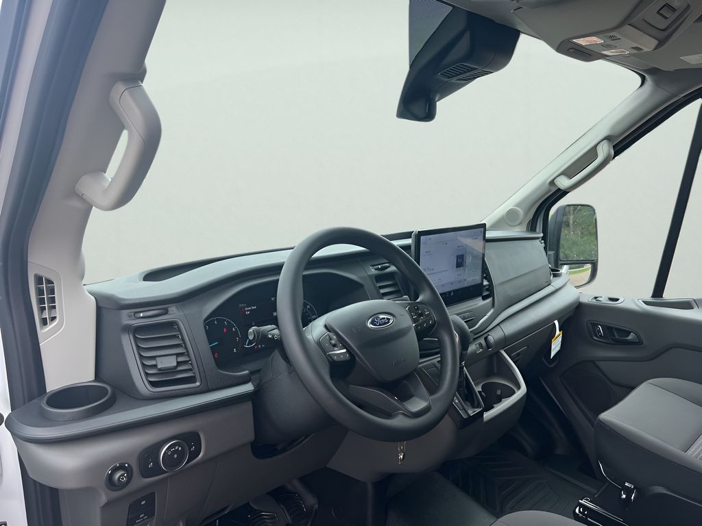 2025 Ford Transit-250