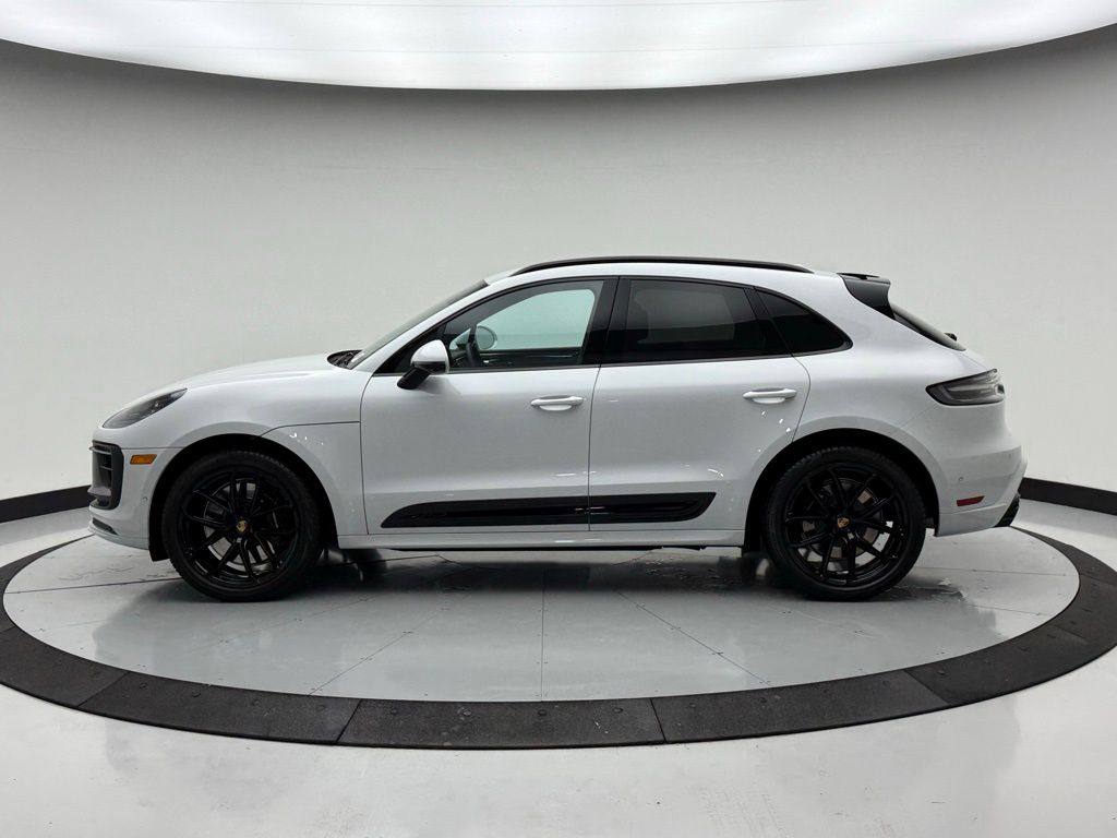 2024 Porsche Macan GTS 2