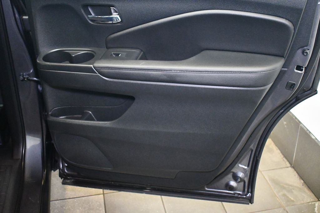 Thumbnail: 2022 Honda Pilot - 30