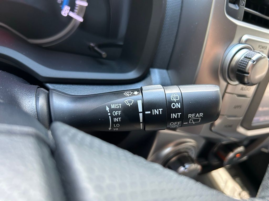 Thumbnail: 2019 Toyota 4Runner - 21