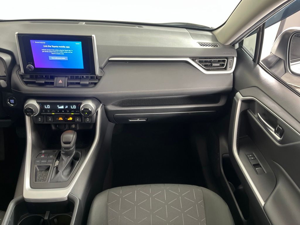 Thumbnail: 2023 Toyota RAV4 - 15