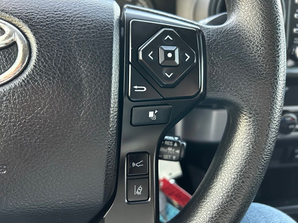 Thumbnail: 2021 Toyota Tacoma - 18