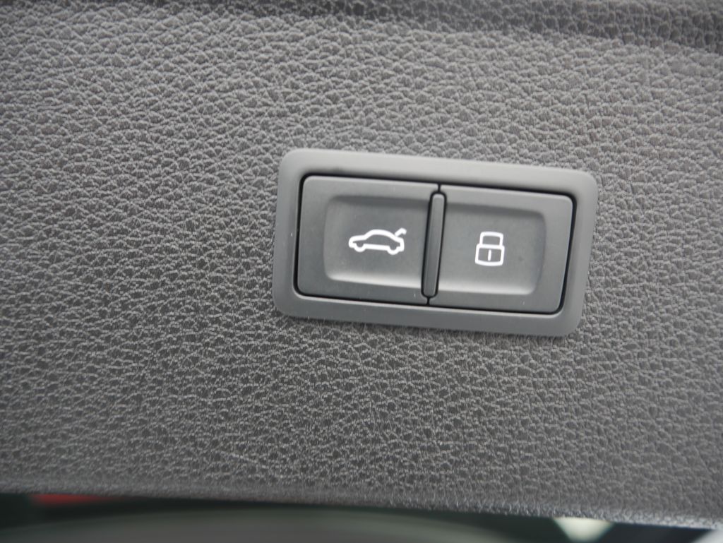 Thumbnail: 2022 Audi Q5 - 28