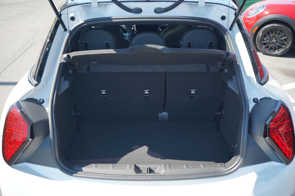 Thumbnail: 2026 MINI Cooper - 11