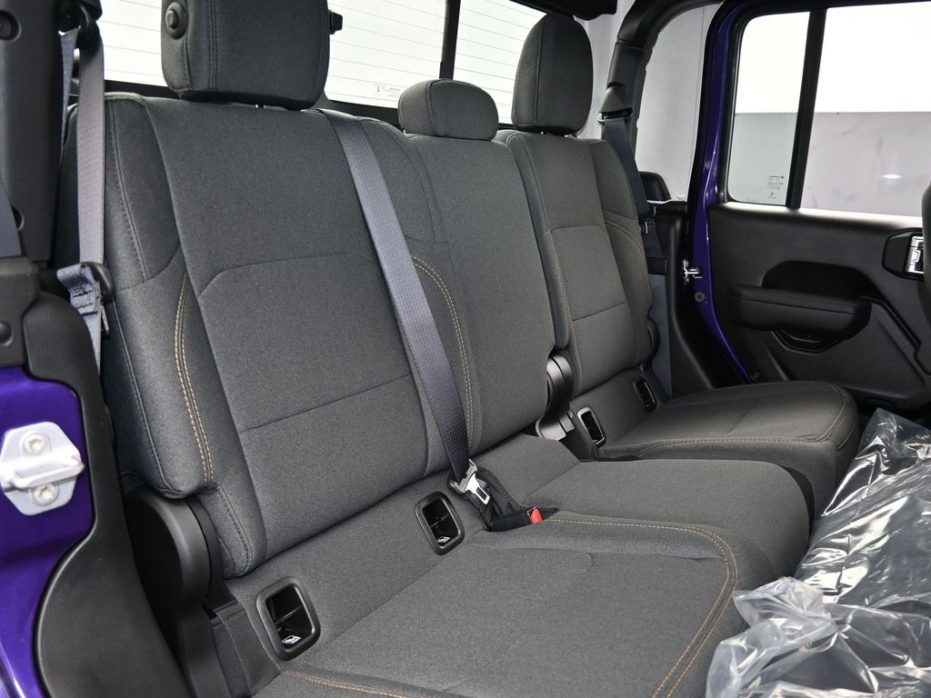 New 2026 Reign Jeep Sport image 32