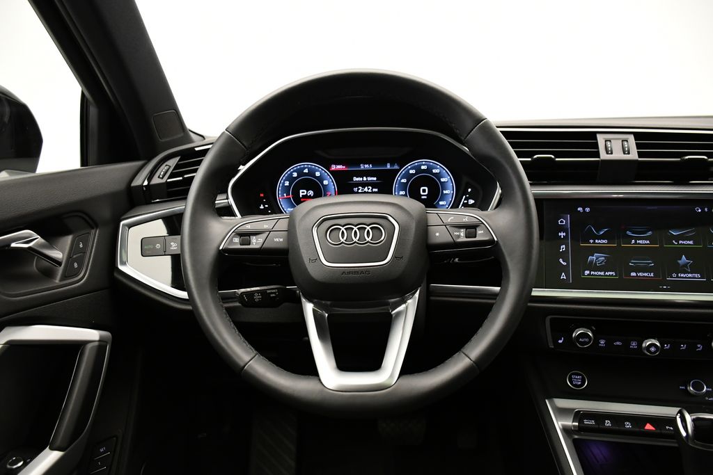 Thumbnail: 2024 Audi Q3 - 23