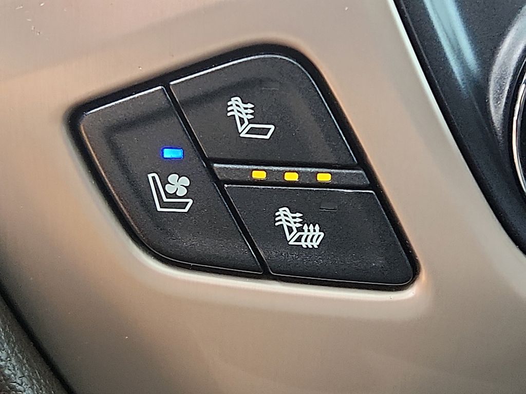 2016 GMC Sierra 2500 Denali 23