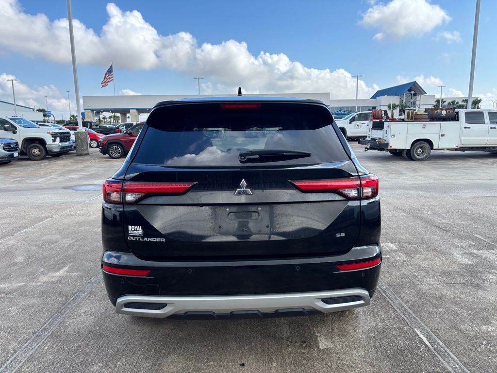 2023 Mitsubishi Outlander SE  at Toyota of Victoria