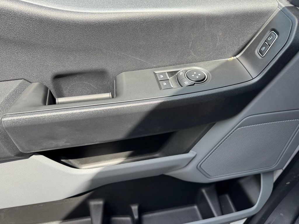 New 2026 Oxford White Ford XL image 17
