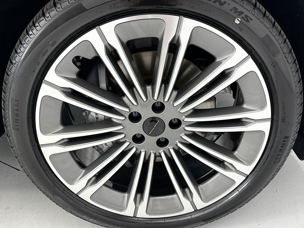 Thumbnail: 2026 Land Rover Range Rover Sport - 31