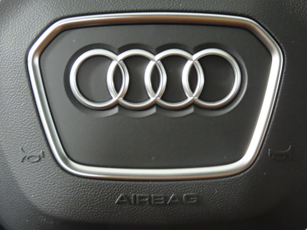 Thumbnail: 2026 Audi Q8 - 18
