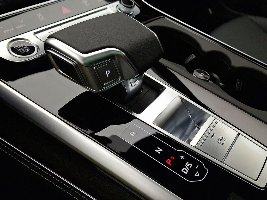 Thumbnail: 2026 Audi Q7 - 10
