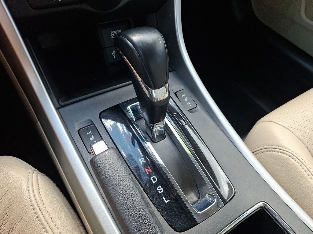 Thumbnail: 2015 Honda Accord - 16