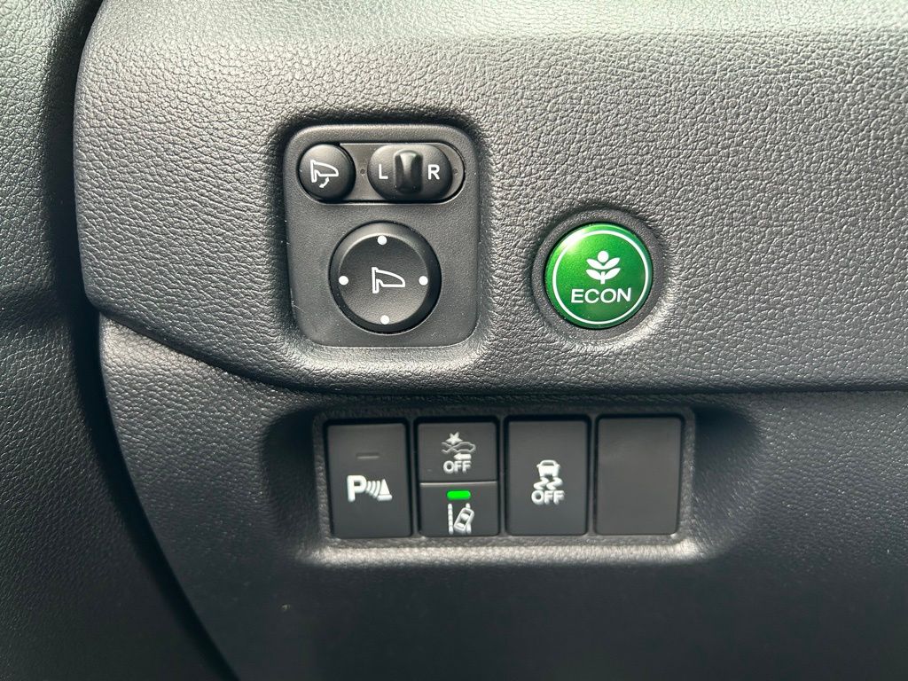 Thumbnail: 2020 Honda Passport - 13
