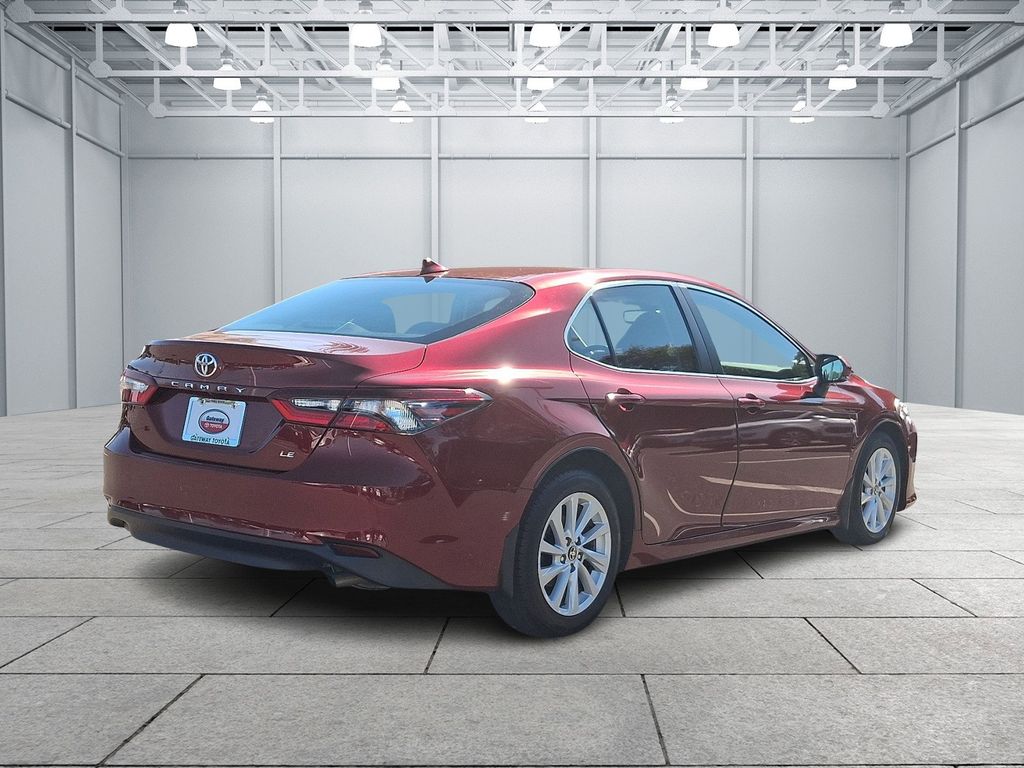 Thumbnail: 2021 Toyota Camry - 4