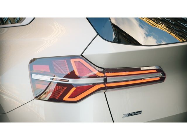 Thumbnail: 2026 BMW X3 - 8