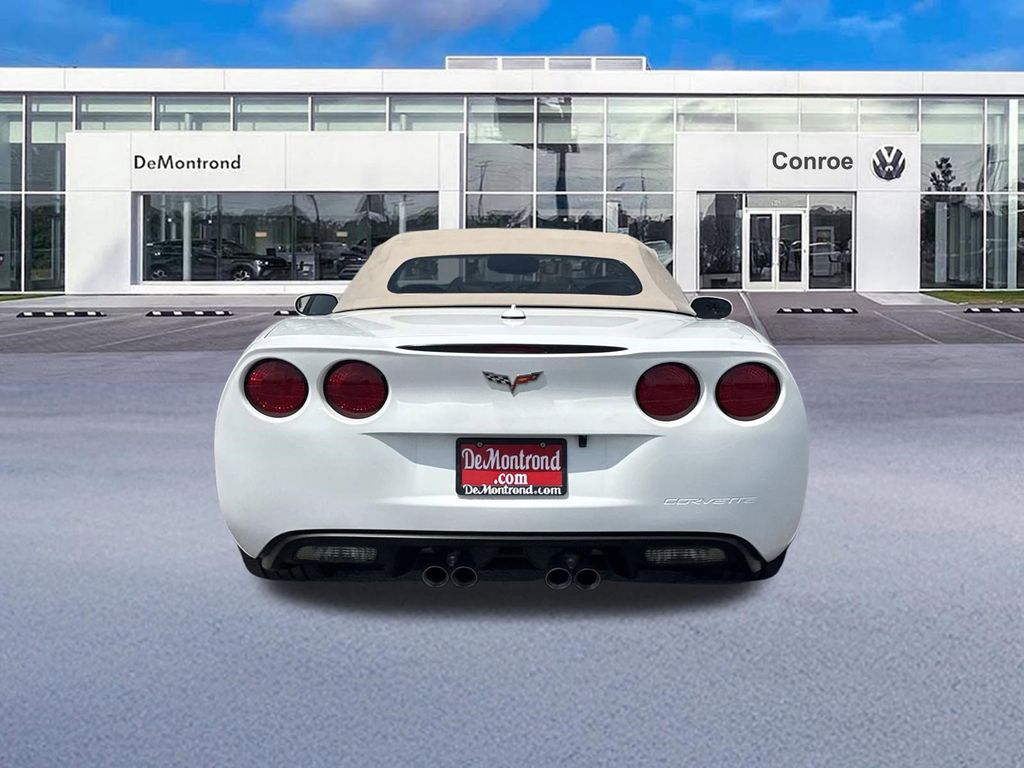 2005 Chevrolet Corvette Base - 5