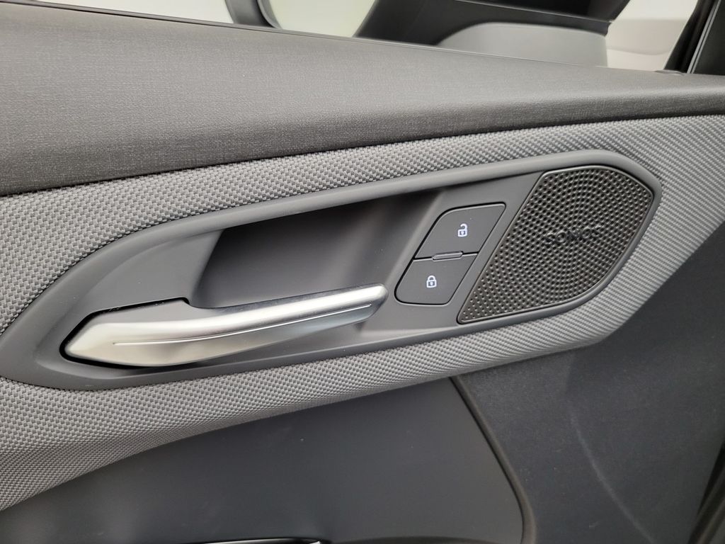 Thumbnail: 2026 Audi Q3 - 30