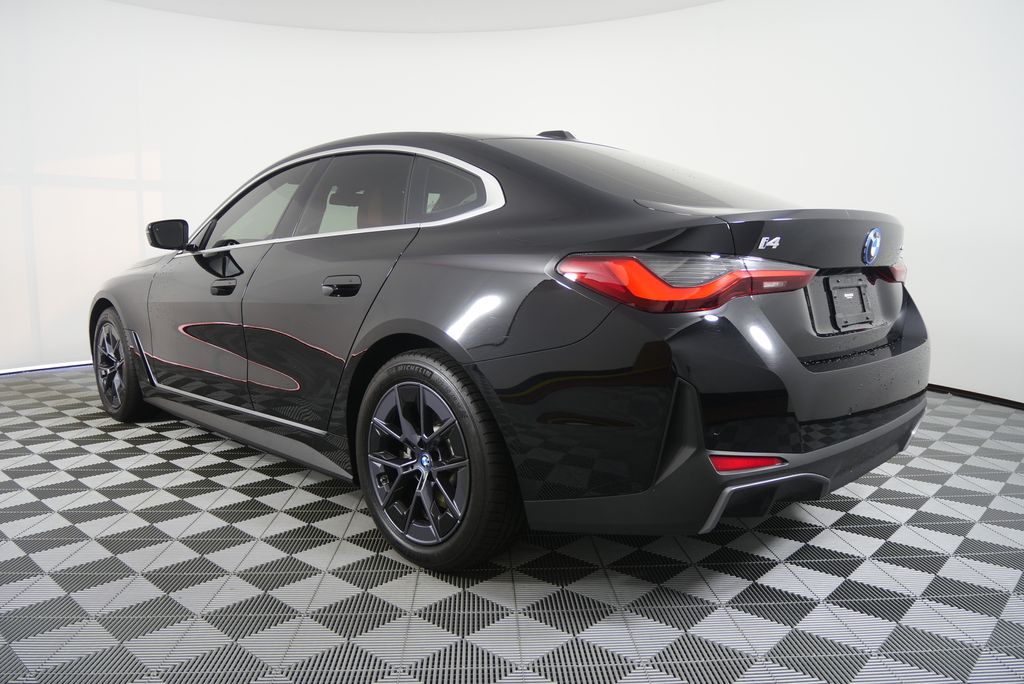 Thumbnail: 2023 BMW i4 - 5