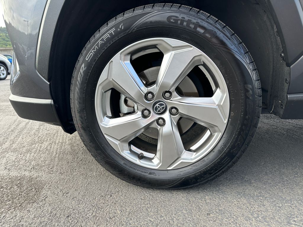 2021 Toyota RAV4 Hybrid XLE Premium