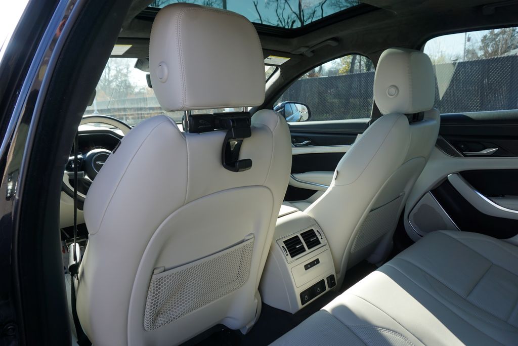 Thumbnail: 2024 Jaguar XF - 15