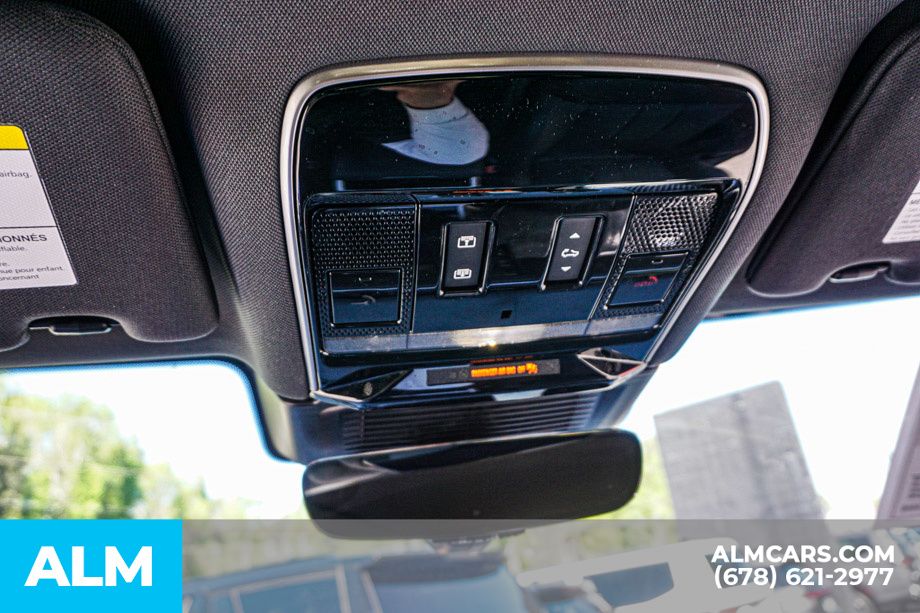 Used 2024 Black Land Rover SE image 35