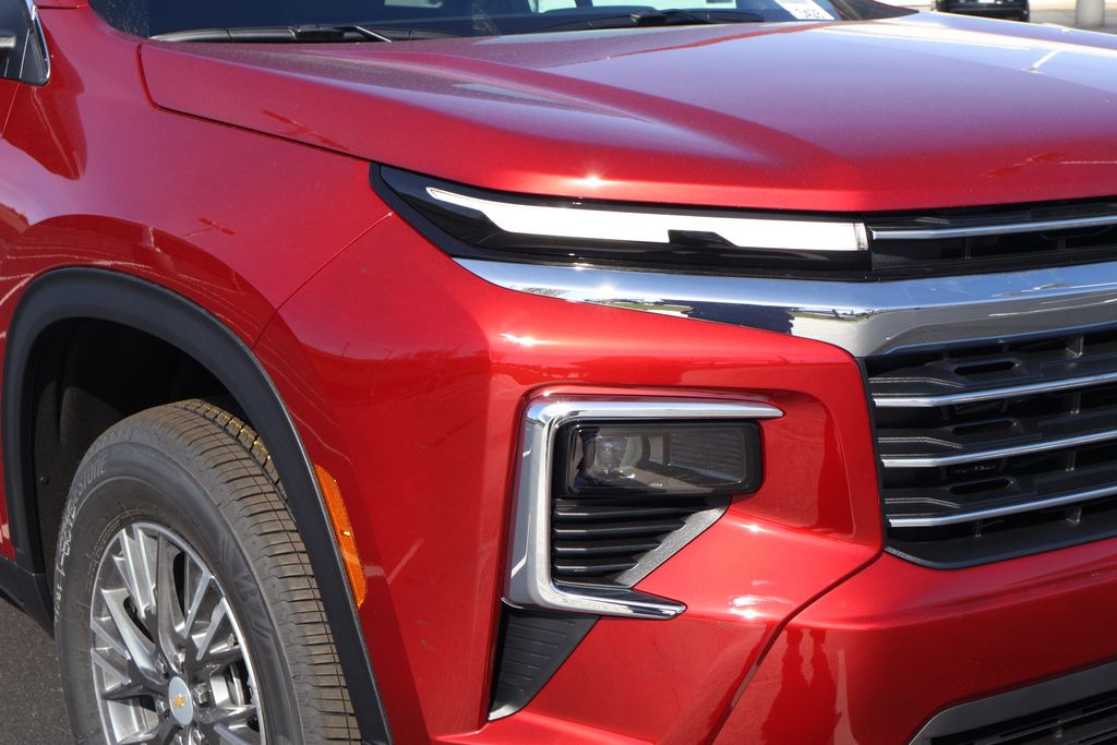 Thumbnail: 2026 Chevrolet Traverse - 3