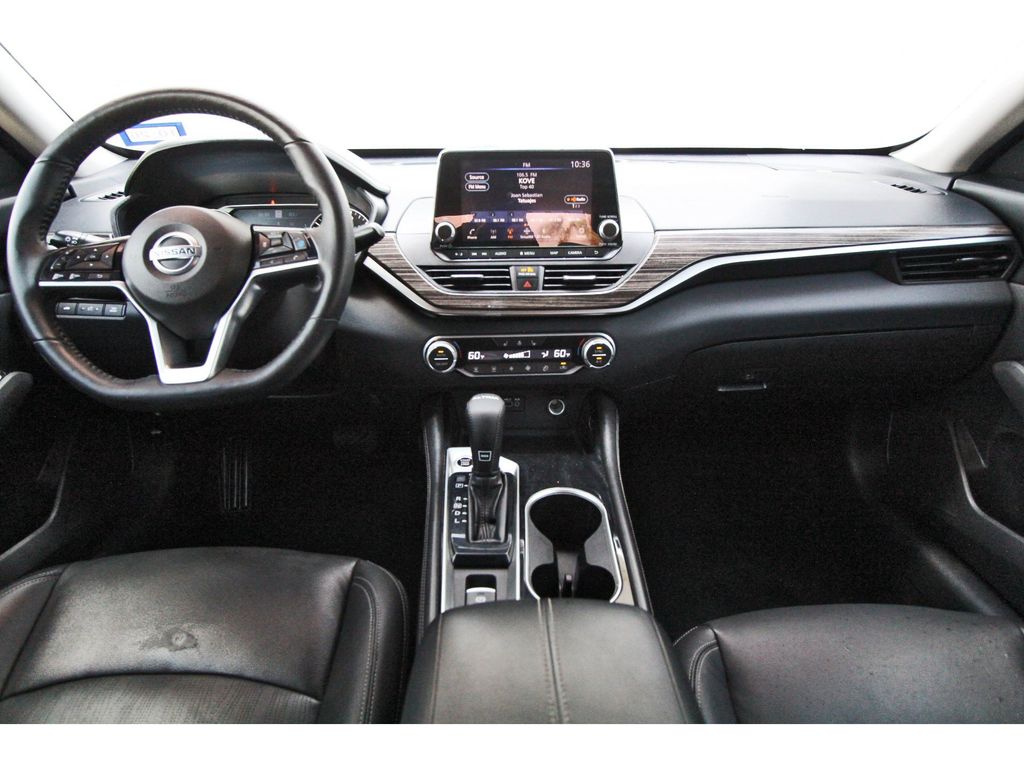 2020 Nissan Altima 2.5 Platinum White at Emmons Autoplex
