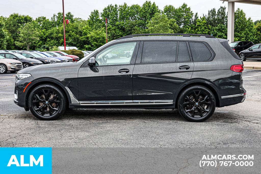 Used 2022 Gray BMW xDrive40i image 9