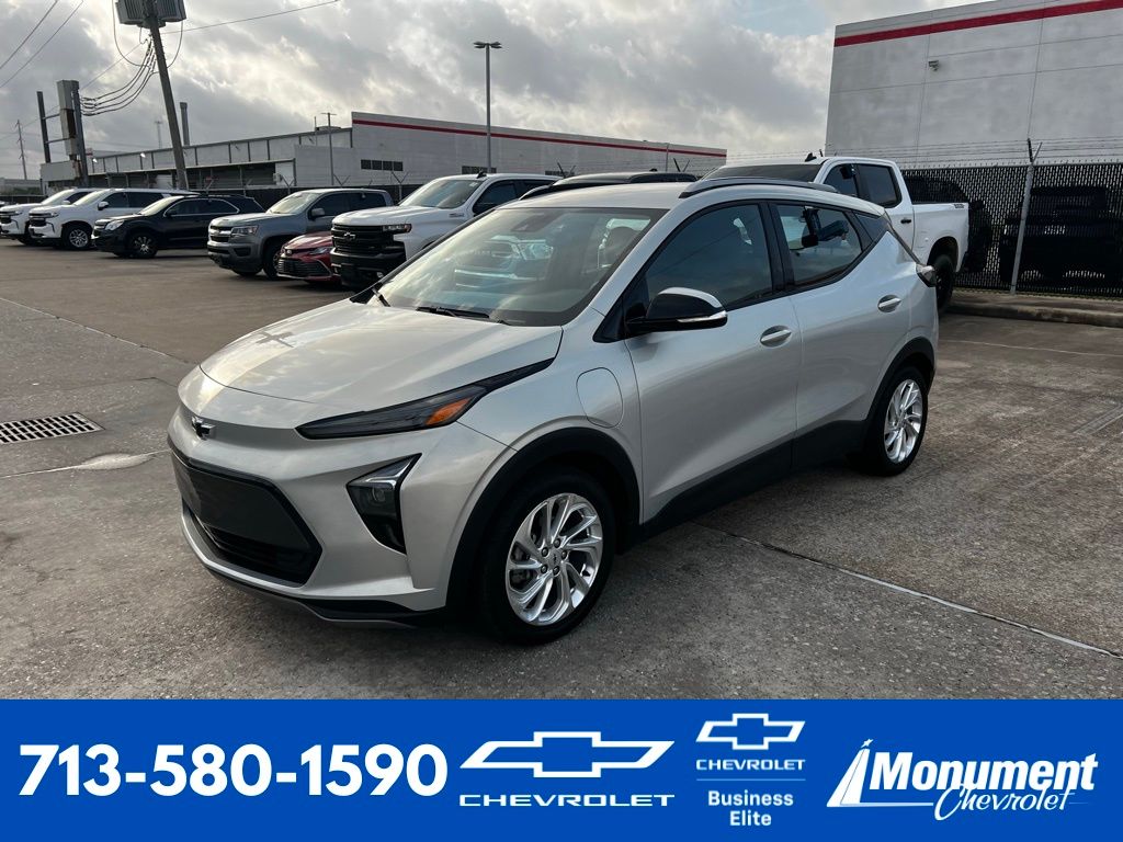 Silver Flare Metallic 2023 Chevrolet Bolt EUV LT FWD Hatchback Front-Wheel Drive Automatic