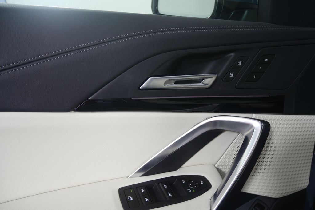 Thumbnail: 2026 BMW X1 - 8