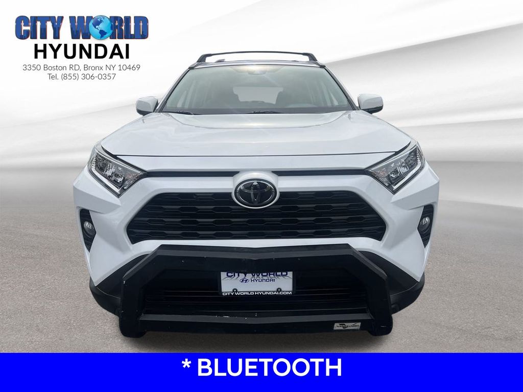 2020 Toyota RAV4 XLE 9