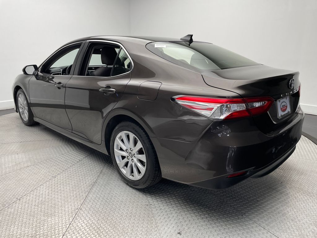 Thumbnail: 2018 Toyota Camry - 7