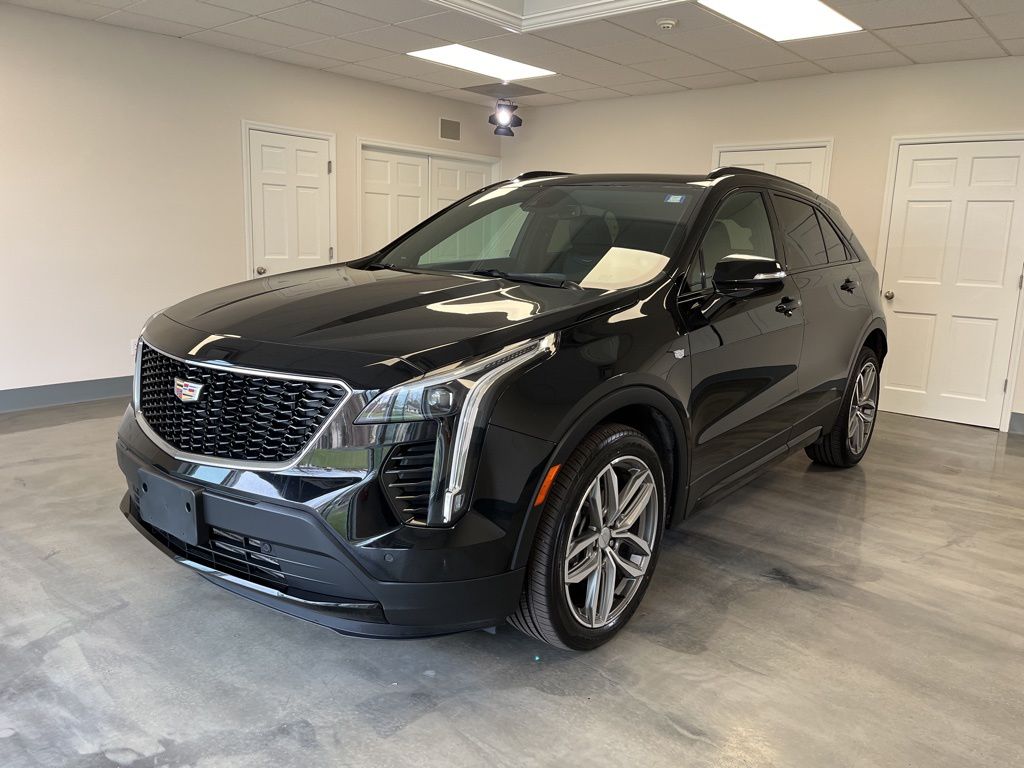 used 2023 Cadillac XT4 car, priced at $28,850