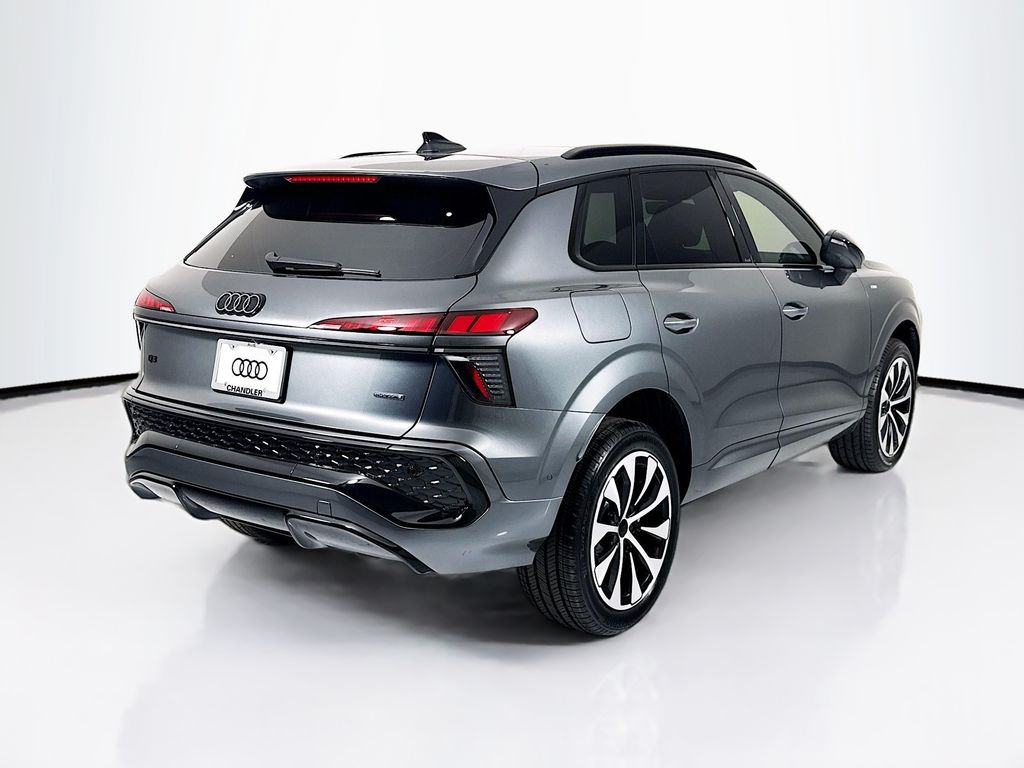 Thumbnail: 2026 Audi Q3 - 5