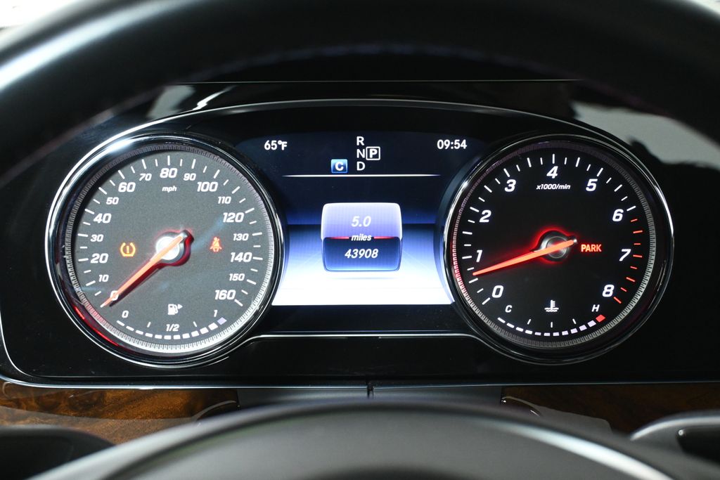 2017 Mercedes-Benz E-Class E 300 18