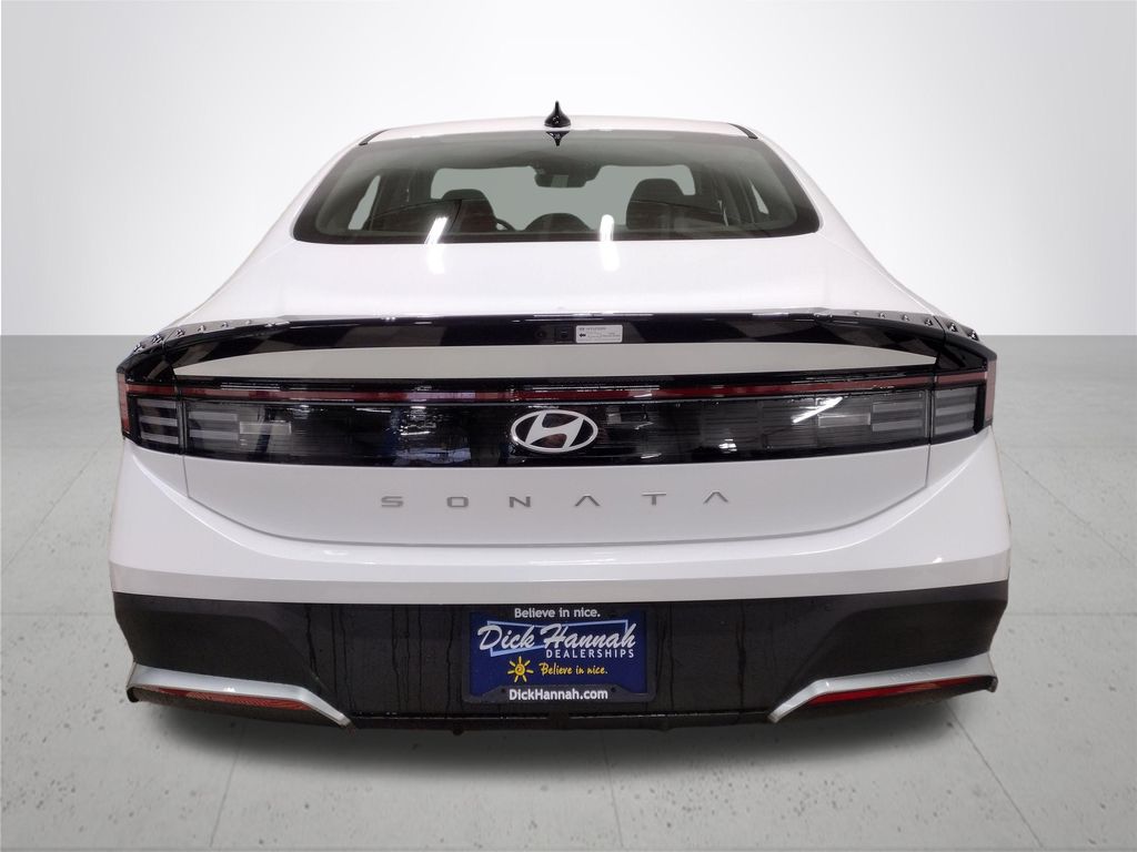 2025 Hyundai Sonata SE