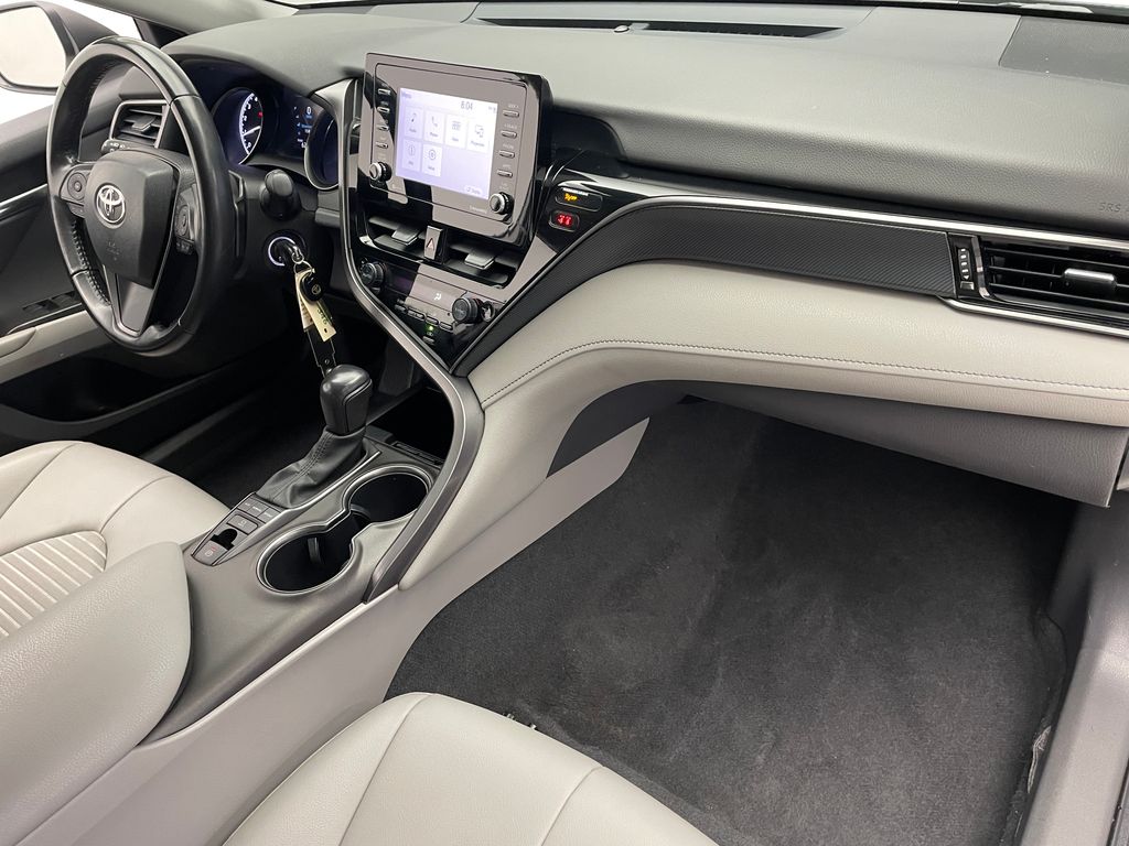 Thumbnail: 2022 Toyota Camry - 16
