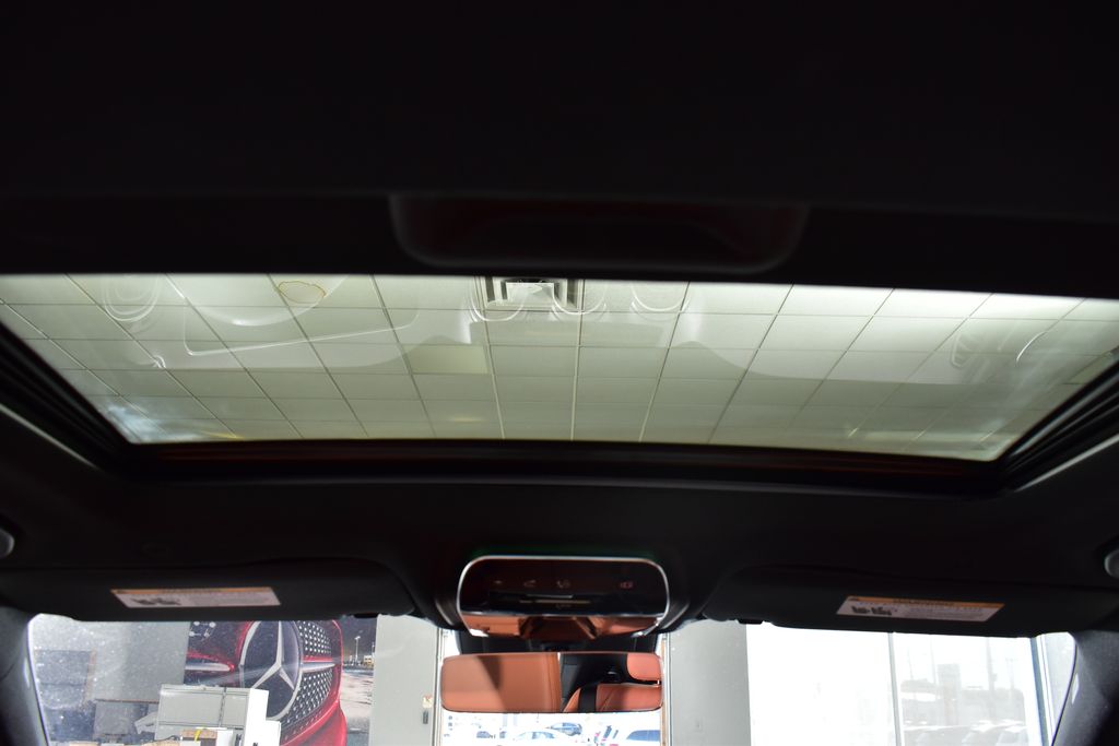 Thumbnail: 2025 Mercedes-Benz C-Class - 28