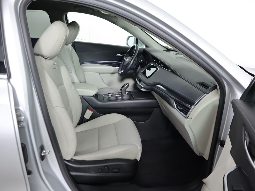 Thumbnail: 2020 Cadillac XT4 - 20