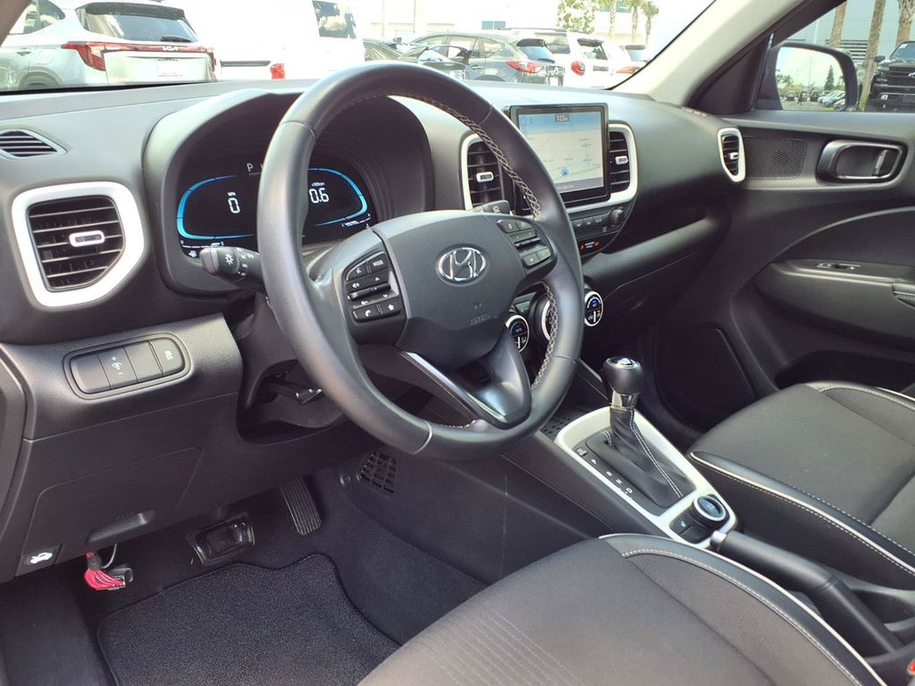 Used 2023 Hyundai Venue SUV