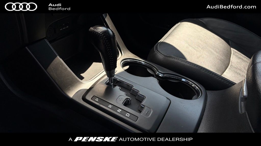 Thumbnail: 2013 Kia Sorento - 16