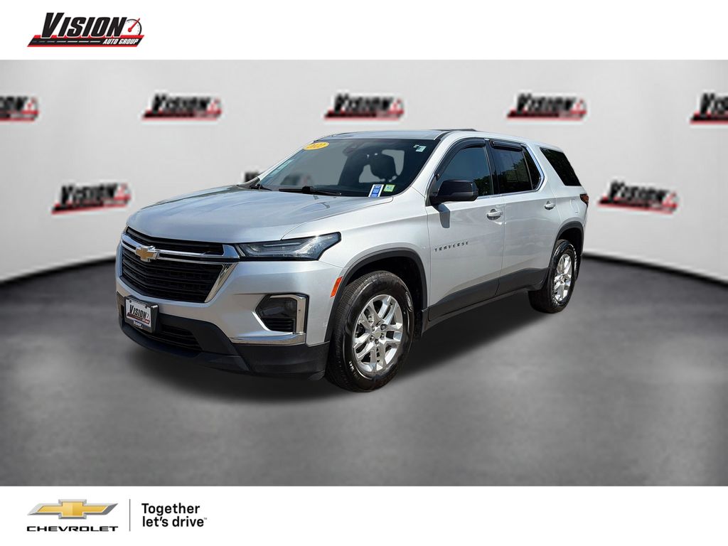 Silver Ice Metallic 2022 Chevrolet Traverse SUV / Crossover Four-Wheel Drive 9-Speed Automatic