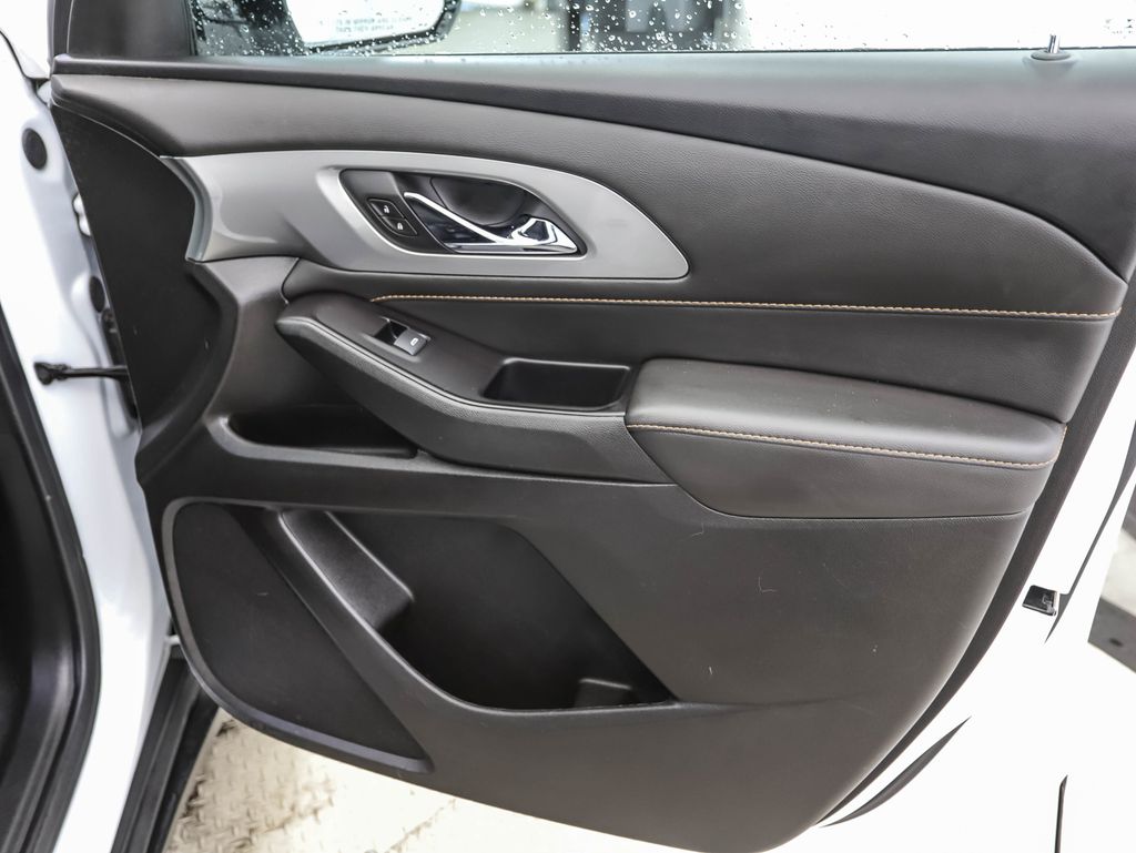 Thumbnail: 2020 Chevrolet Traverse - 30