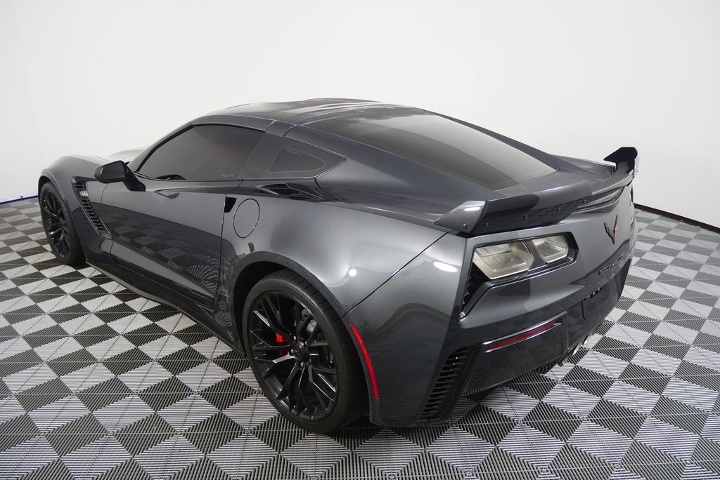 Thumbnail: 2019 Chevrolet Corvette - 8